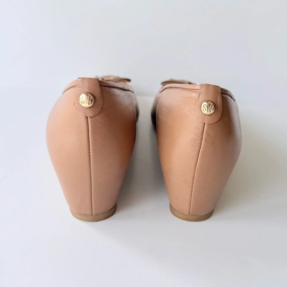 Stuart Weitzman Quilty Wedge in Camel / Tan Leather with Rhinestone Detail Bow 8 - Picture 6 of 16